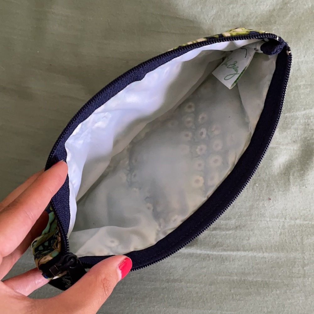 Vera Bradley 3 Piece Set (Tote, Wristlet & Bag) Green & Blue Paisley Quilted - Picture 11 of 12